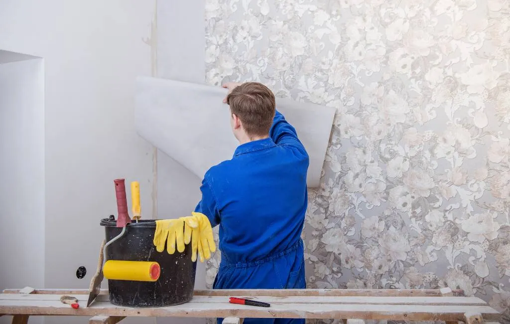 Wallpaper Fixing in Dubai